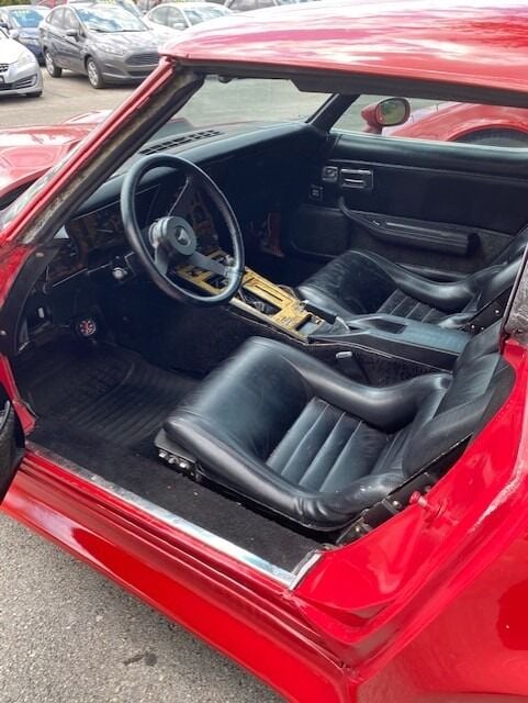 1981 CHEVROLET Corvette Coupe - $5,950