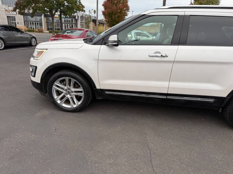 2017 Ford Explorer Limited