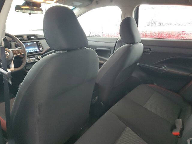 2023 Nissan Versa SR