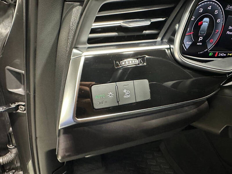 2021 Audi Q7 quattro Premium Plus 55 TFSI