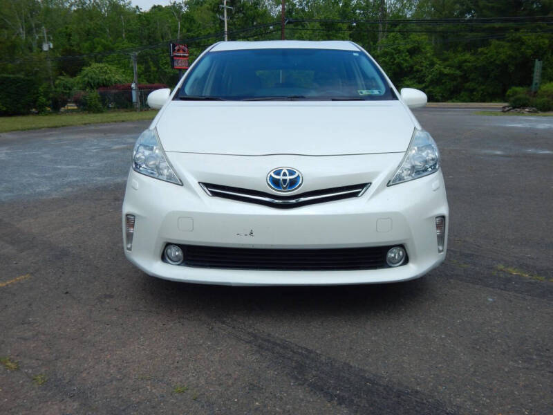 2013 Toyota Prius v