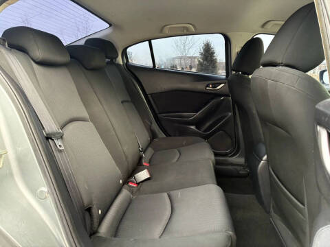 2015 Mazda MAZDA3 i Sport