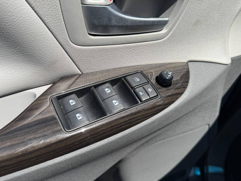 2017 Toyota Sienna