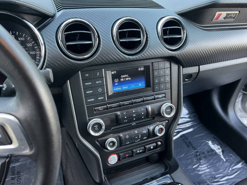 2015 Ford Mustang V6