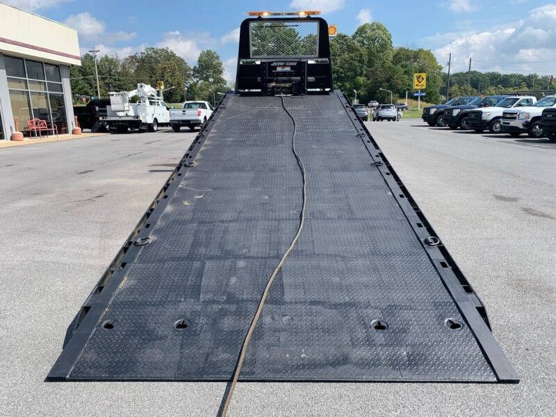 2011 Freightliner M2 112V