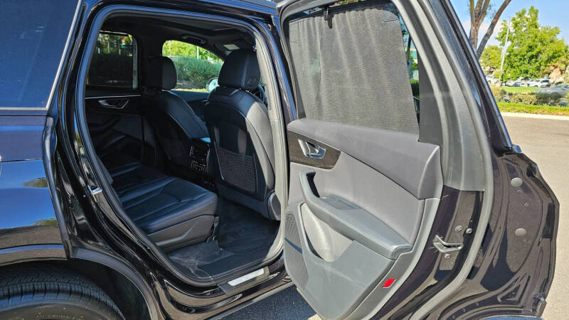 2021 Audi Q7 quattro Premium Plus 55 TFSI