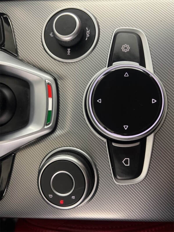 2022 Alfa Romeo Stelvio Ti