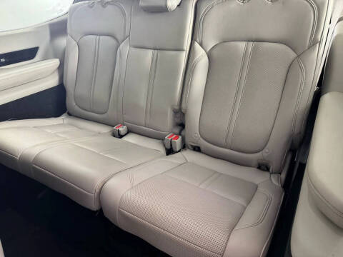 2023 Jeep Grand Wagoneer