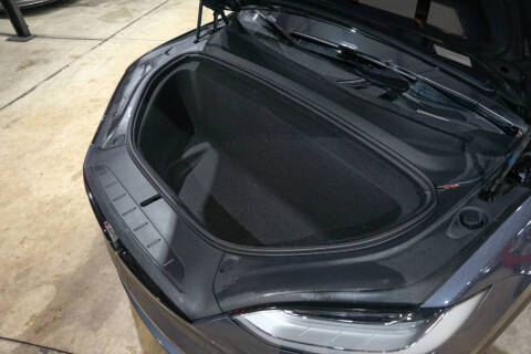 2022 Tesla Model X Plaid