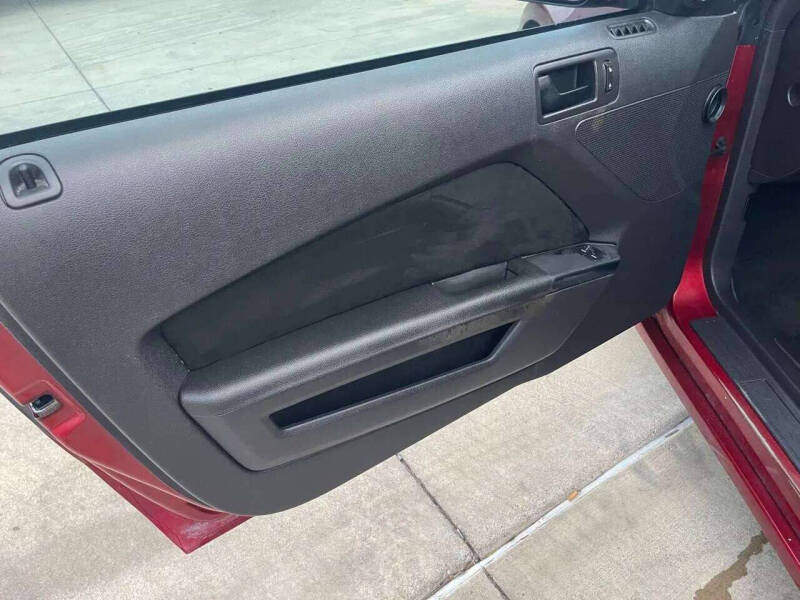 2014 Ford Mustang V6