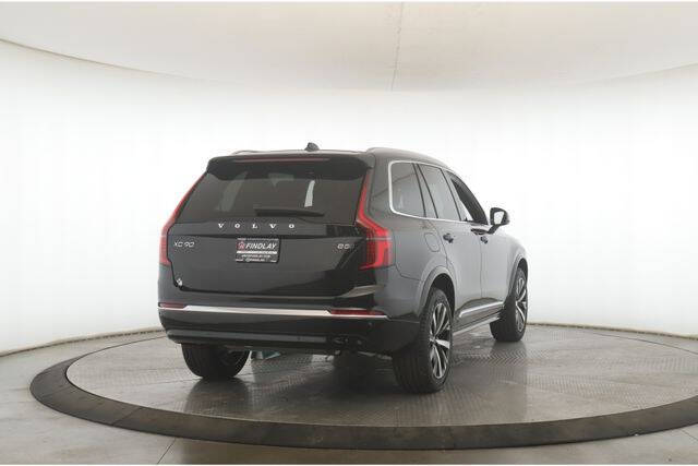 2026 Volvo XC90 B5 Core