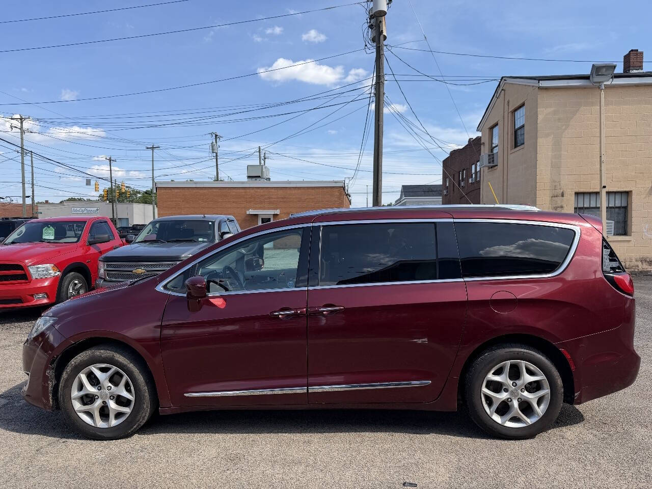 ChryslerPacifica2