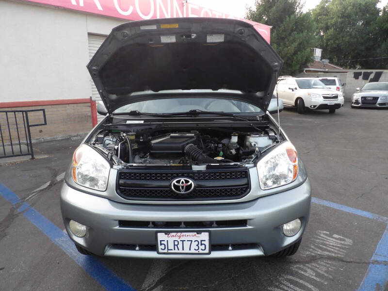 2005 Toyota RAV4