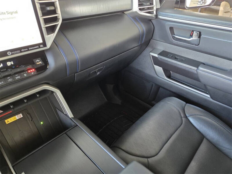 2024 Toyota Sequoia Capstone