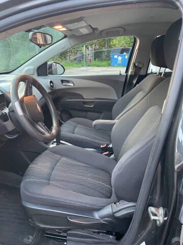 2016 Chevrolet Sonic LT Auto