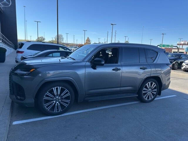 2024 Lexus LX 600 Luxury