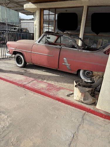 1953 Ford Crestline