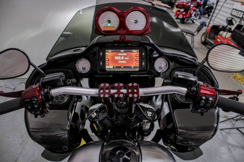 2017 Harley-Davidson Road Glide Special