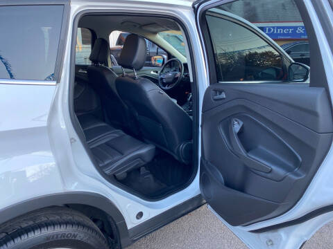 2019 Ford Escape SEL