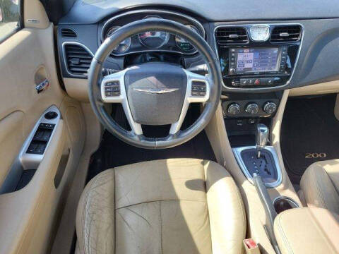 2013 Chrysler 200 Limited