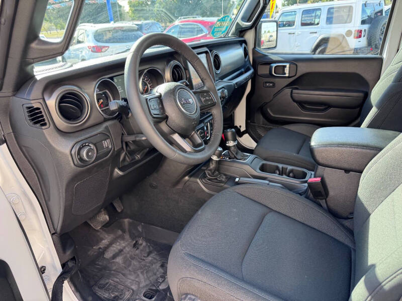 2023 Jeep Wrangler Willys