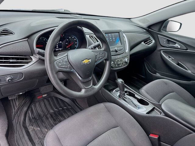 2017 Chevrolet Malibu LS