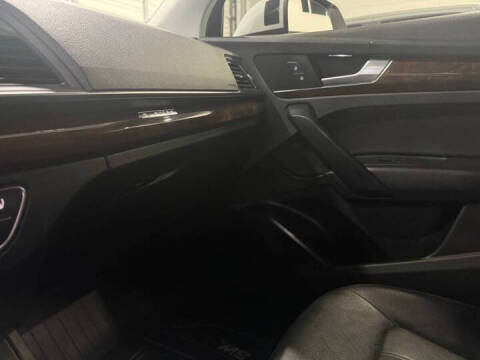 2020 Audi Q5 quattro Premium 45 TFSI