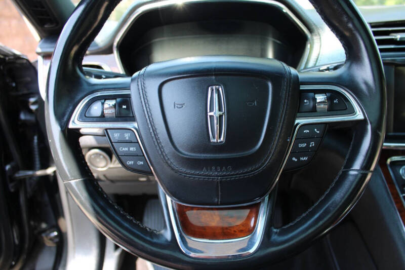 2018 Lincoln Continental Select