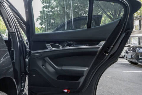 2011 Porsche Panamera 4