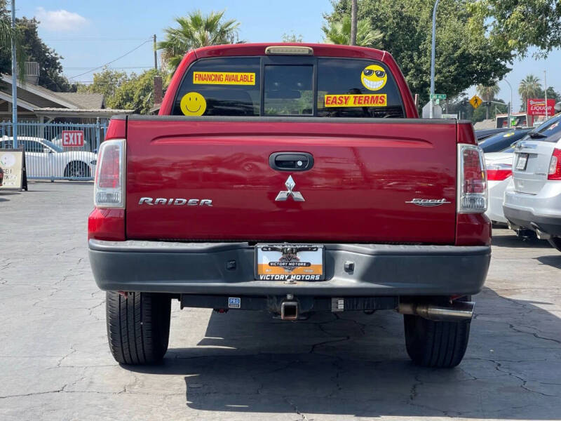 2009 Mitsubishi Raider LS