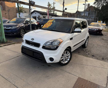 2013 Kia Soul +