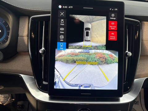 2025 Volvo XC90 B6 Plus Bright Theme 7P