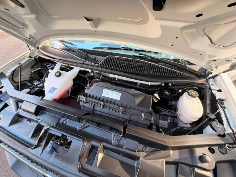 2025 Chevrolet Express 2500