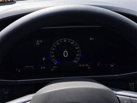 2025 Volkswagen Taos SE Black