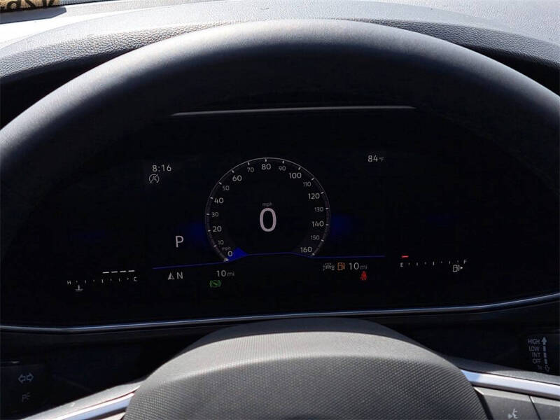 2025 Volkswagen Taos SE Black