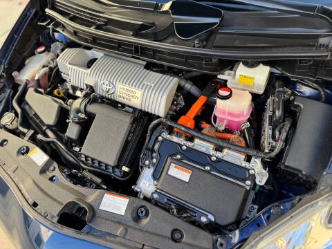 2015 Toyota Prius Two