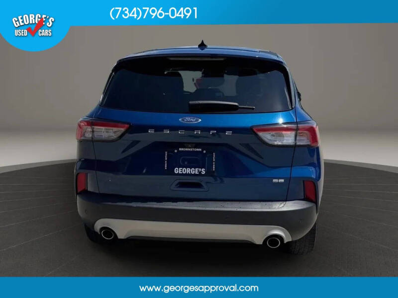 2022 Ford Escape SE
