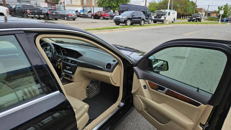 2014 Mercedes-Benz C-Class C 250 Luxury