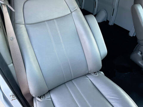2025 Chevrolet Express 2500