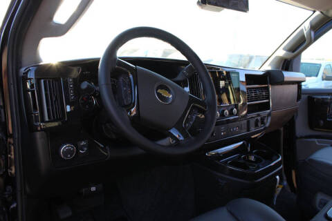 2025 Chevrolet Express 2500