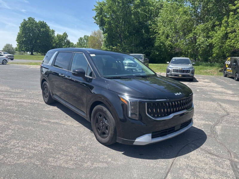 2025 Kia Carnival LXS