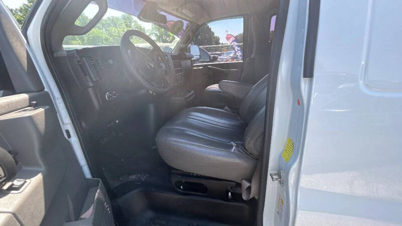 2021 Chevrolet Express 2500