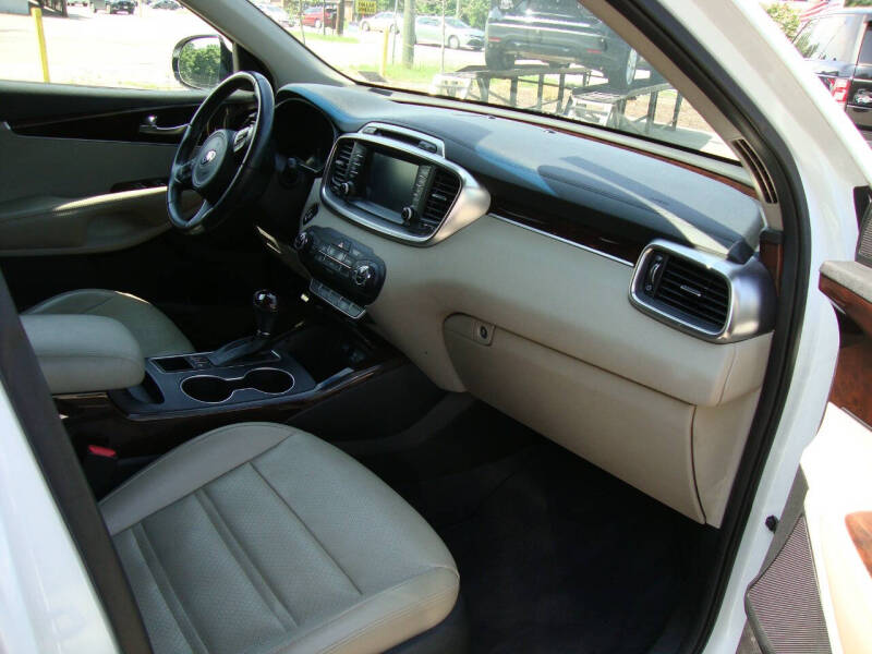 2018 Kia Sorento EX V6
