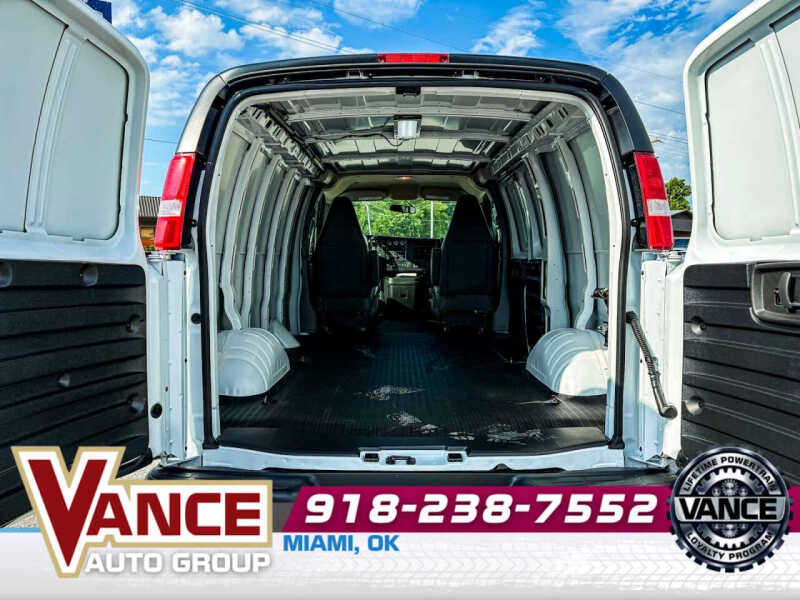 2025 GMC Savana 2500