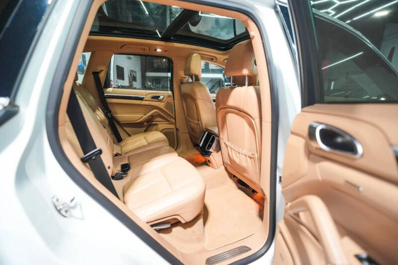 2014 Porsche Cayenne S Hybrid