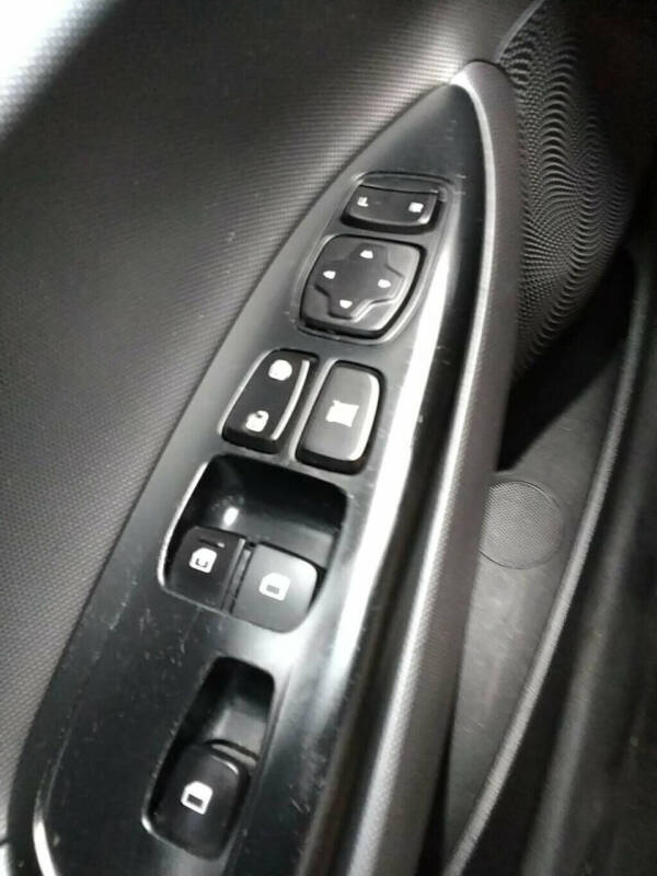 2019 Hyundai Veloster