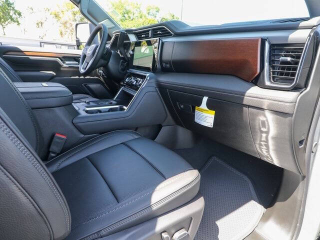 2025 GMC Sierra 2500HD