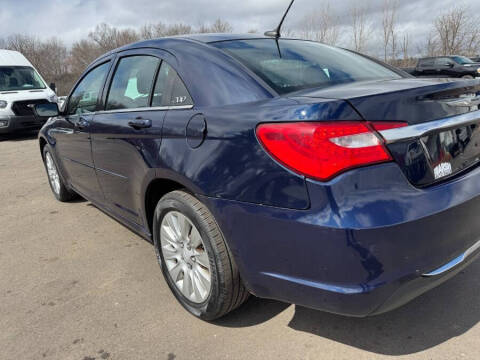 2014 Chrysler 200 LX