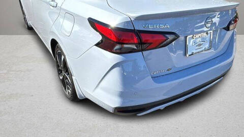 2025 Nissan Versa SR