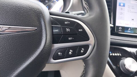 2022 Chrysler Pacifica Touring L